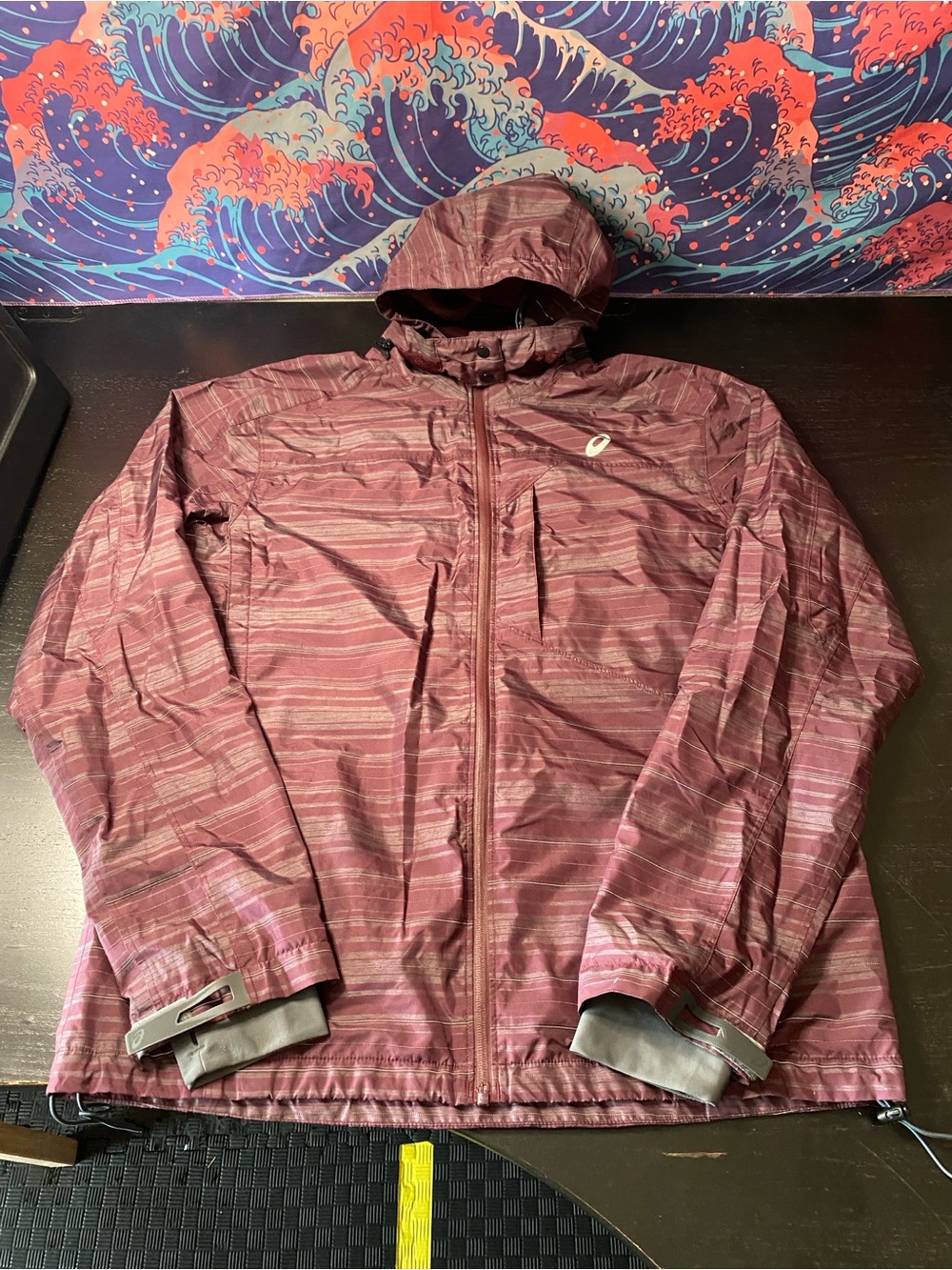 Asics Men's Burgundy Striped Hooded Rain Jacket